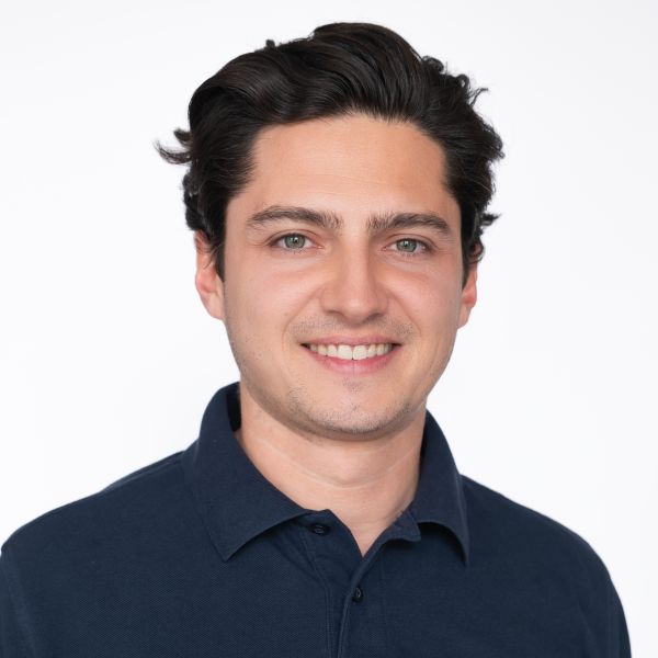 Dr. Maximilian Gluma